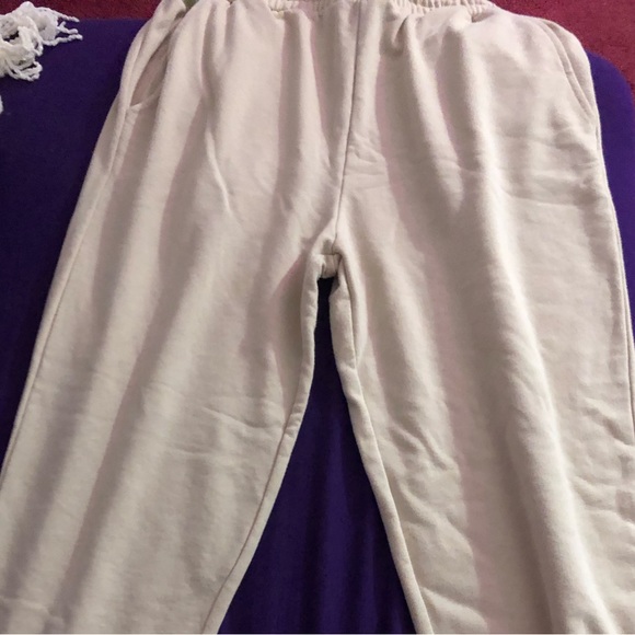 Forever 21 beige sweats - Picture 4 of 4